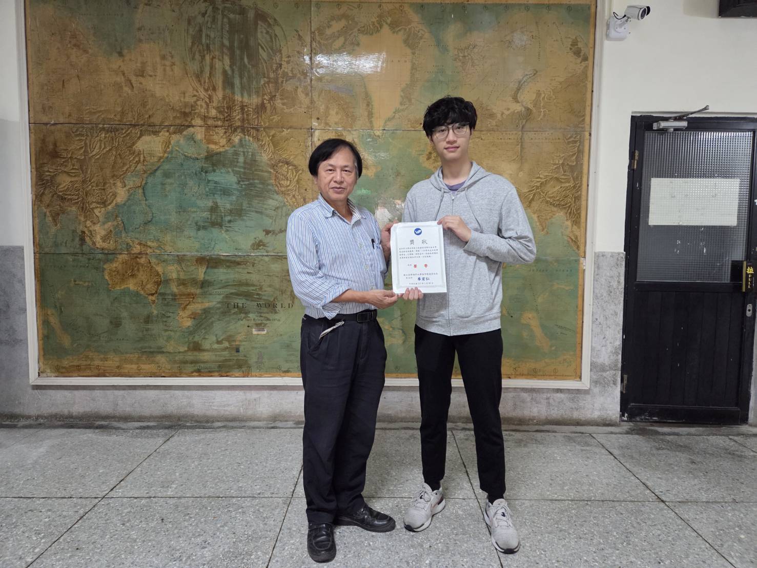 恭喜大四林睿晉同學榮獲114學年度「許長煇獎學金」
